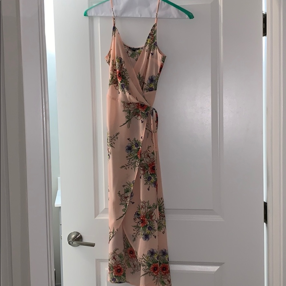 🌸Lovely Pink floral dress!🌸
